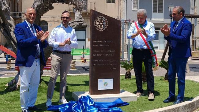 Rotary Club Partanna, l'inaugurazione delle Stele di Pace