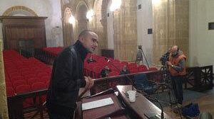 Il Consiglio comunale vota la variazione di bilancio. Duro attacco di Zitoun su affidamento “Casa Tunisia”.