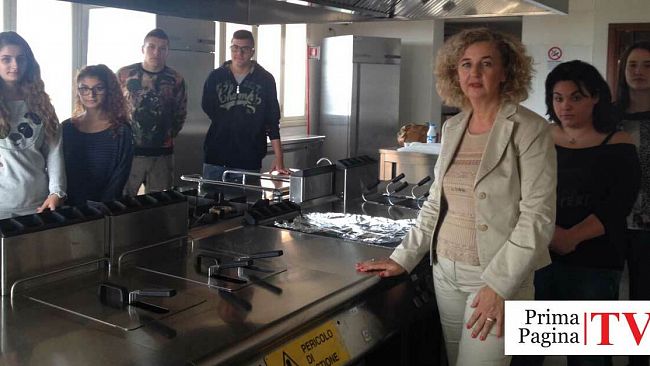 VIDEO – Mancanza di aule, disagio per studenti dell’Istituto Professionale Alberghiero