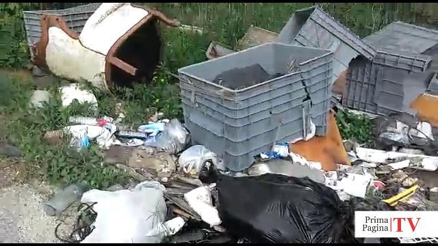 VIDEO – Una estesa discarica di rifiuti tossici in C/da Zano