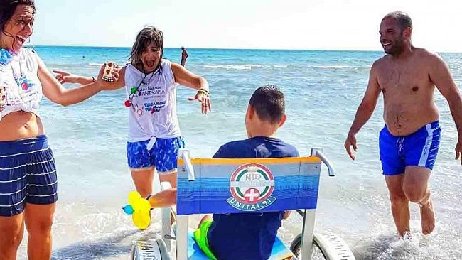 Mazara, la spiaggia senza barriere estesa a tutti i chioschi della città