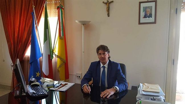 Campobello: il sindaco Castiglione interviene sul caso della cagnolina Nuvola