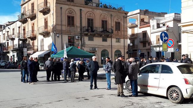 Casi di intimidazioni a militanti della Lega in Sicilia nella giornata dei gazebi pro-Salvini