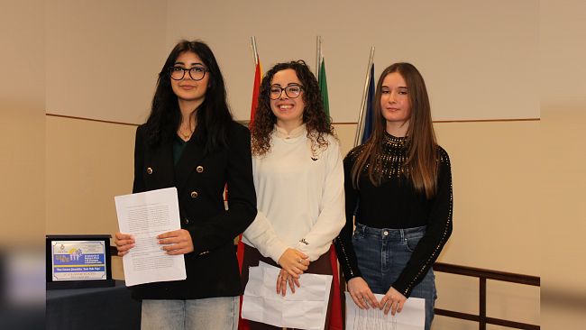 Erice. Premiati gli studenti vincitori del concorso giornalistico intitolato a Santo della Volpe