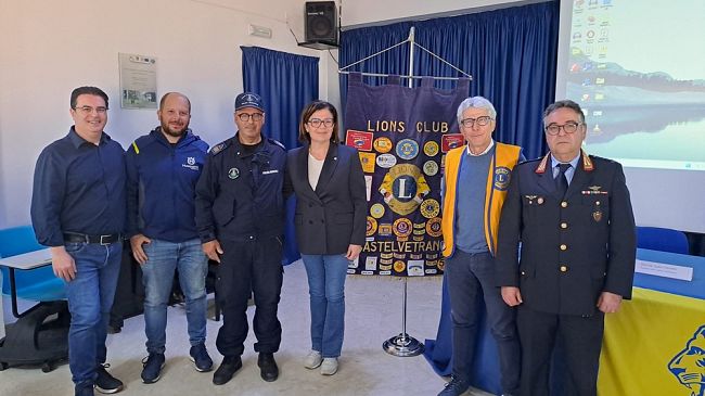 ic-di-matteo-studenti-a-lezione-di-sicurezza-stradale