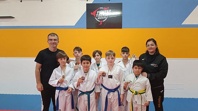 mazarafighter-taekwondo-successi-al-torneo-di-combattimento-per-bambini