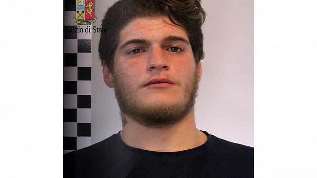 Mazara, 21enne pluripregiudicato arrestato per rapina in un negozio