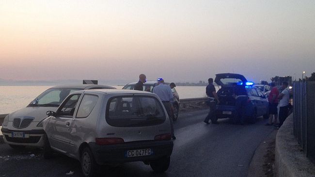 Marsala, incidente frontale in curva a pochi metri dal Lido Pakeka