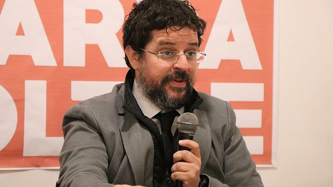 video-intervista-allo-scrittore-giornalista-giacomo-di-girolamo