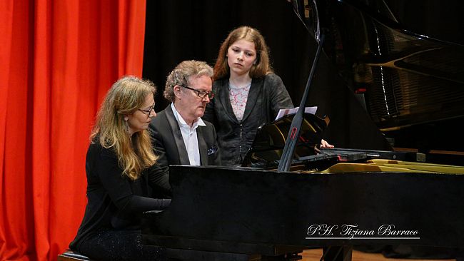 Marsala, il duo Wiesner-McNabb entusiasma il pubblico del Sollima