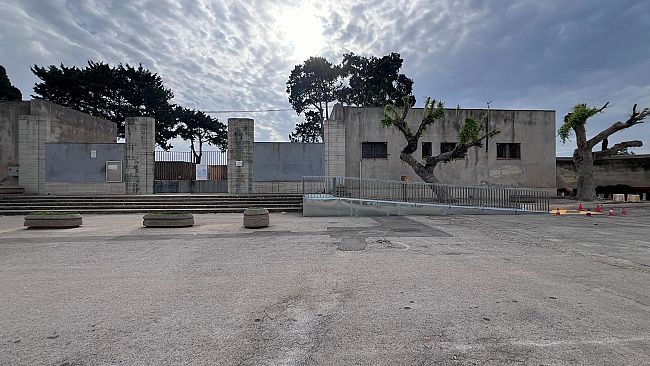 Petrosino, nuova rampa di accesso per persone disabili presso l’ingresso principale del Cimitero