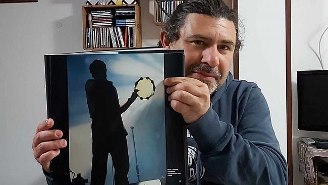 VIDEO – “Musica dentro”: i Genesis, da camaleonti del “rock-prog” al pop-rock degli anni ’80