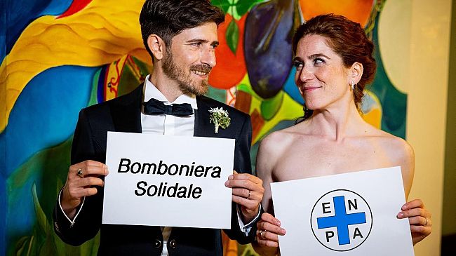 Due sposi rinunciano alle bomboniere per aiutare gli amici a quattro zampe