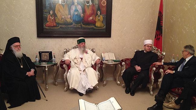 Mazara, Distretto Produttivo della Pesca. Tumbiolo in Albania ospite del Papa Bektashi