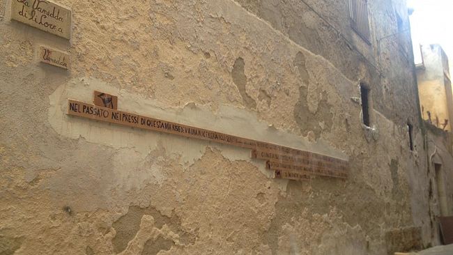 La Giunta Cristaldi vara altri 4 progetti di arredo con ceramiche nel centro storico. Perché non manutenzione di quanto già esistente?