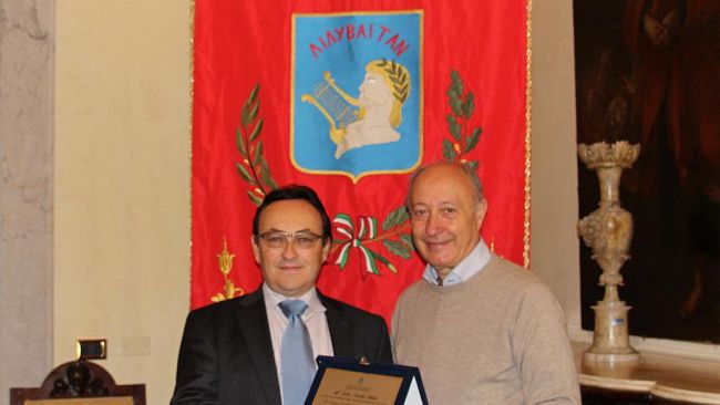 Al Dott. NIcola Abate il riconoscimento del Comune. Marsalese, vive negli USA ed insegna all’Università del Texas