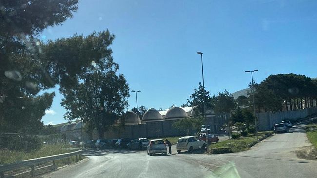 Gibellina. Fila al cimitero nel primo giorno di riapertura