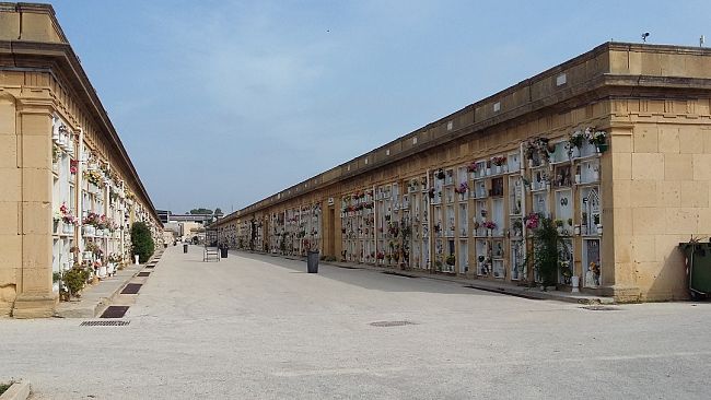 Cimitero, Avviso per l'assegnazione di 710 nuovi loculi 