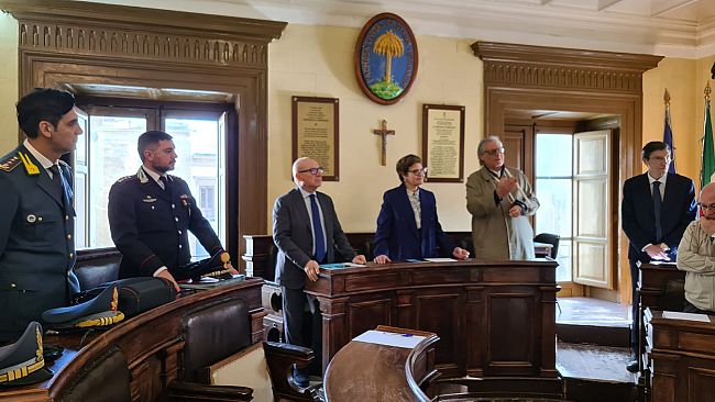 mazara/comitato-provinciale-a-castelvetrano-calo-dei-reati-ma-attenzione-su-stranieri-e-movida