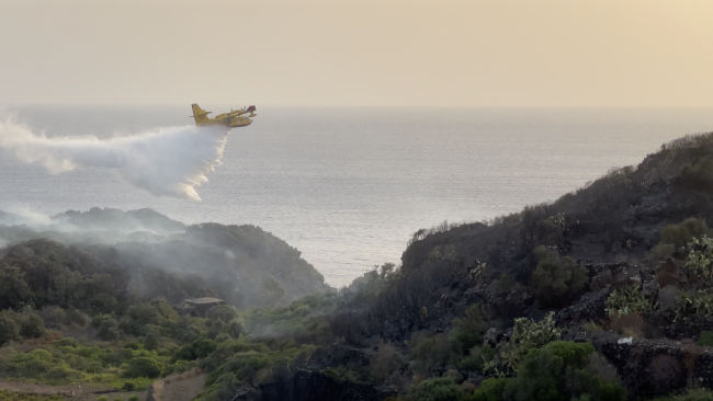 Pantelleria, vasto incendio ha colpito Scauri Basso e Sciuvecchi
