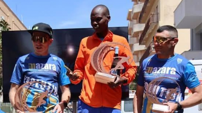 Mazara, Pietro Paladino del Team Ingargiola conquista la maglia oro alla mezza matarona di Marsala 