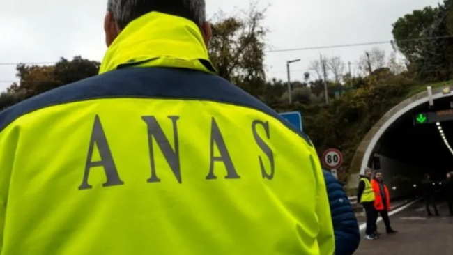 A29: perde la vita l'autista di un autocarro