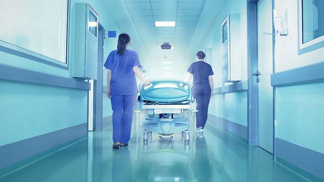 Rinvio a giudizio per due medici dell’ospedale di Mazara accusati di lesioni personali aggravate. Medico del 118 assolto da omicidio colposo