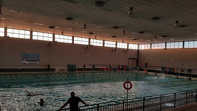 Marsala, la piscina comunale non è utilizzabile da disabili: non funziona il sollevatore. Brutta sorpresa per un disabile