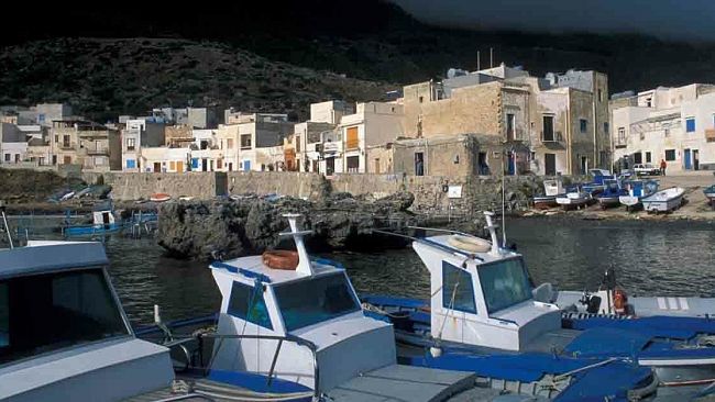 Marettimo, il Sindaco Pagoto chiede al Ministro Galletti  un intervento straordinario a sostegno della marineria