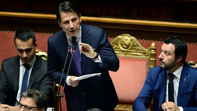 Ok al Reddito di cittadinanza , in media 390 euro a famiglia