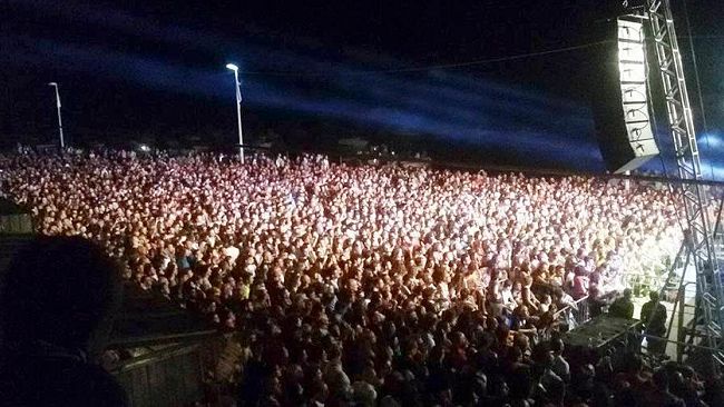 Petrosino, straordinario successo di pubblico per il concerto di Max Gazzè.