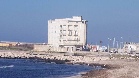 Alga tossica, divieto di balneazione dietro il Cavallino Bianco