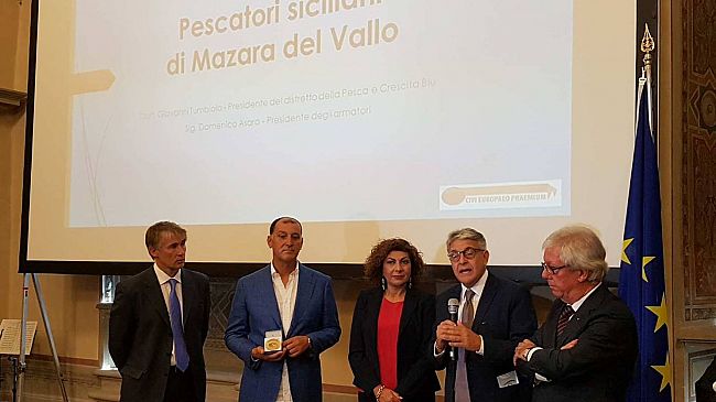“Una punta di Sal”. Pescatori di Mazara: il “pronto soccorso” per i migranti