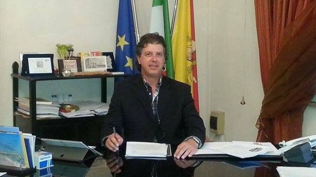 CAMPOBELLO – Il sindaco Castiglione al fianco degli agricoltori nella protesta contro gli aumenti del canone fisso irriguo disposti dal Consorzio di Bonifica Trapani 1