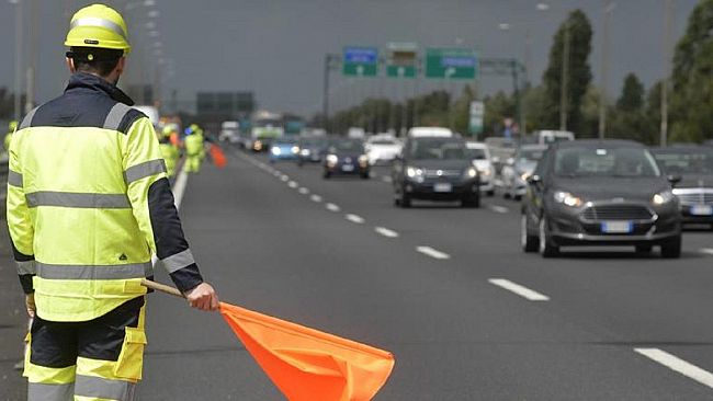 Più sicurezza sulla A29, Anas installa pavimentazione drenante