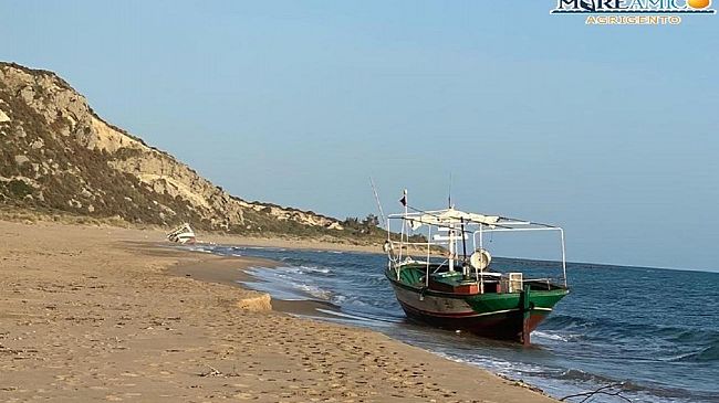 Sbarco clandestino di cinquanta migranti sulle spiagge agrigentine. La denuncia di Mareamico