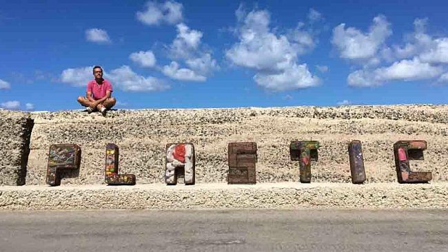 Egadi, l’arte si osserva dal mare: domani inaugurazione di Plastic a Levanzo