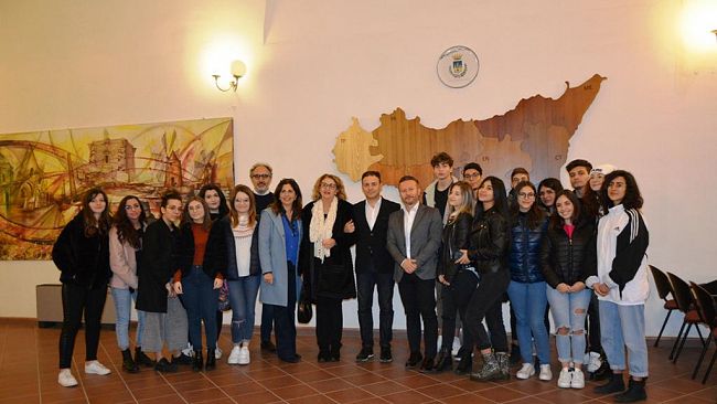 Mazara, “Salviamo il Fiume Mazaro”, incontro in Comune sul progetto dell’IIS Ferrara