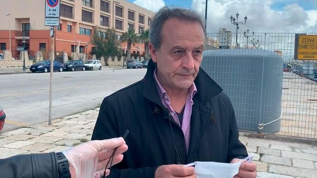 VIDEO – Il sindaco Tranchida spiega come verranno distribuite le mascherine ai trapanesi