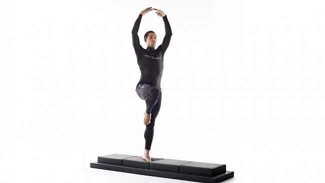 Trapani, il ballerino José Perez al Centro studi “Mad”