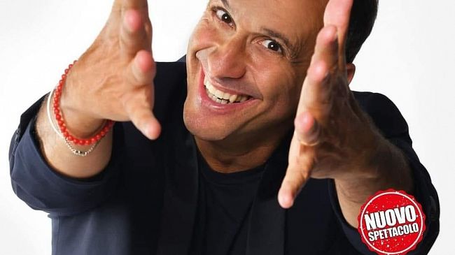 Valderice, Uccio De Santis aprirà la rassegna Musica & Teatro 2021 