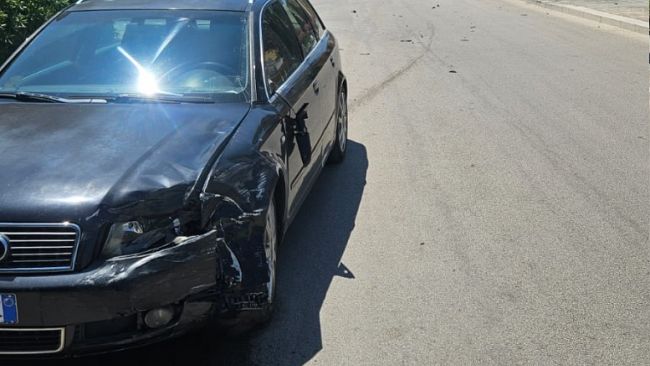 ​Trapani, scontro auto-scooter: feriti 2 giovani che viaggiavano contromano e senza caschi
