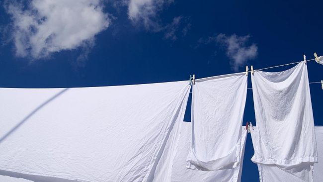 Ultime della sera: “Lenzuola e letti rifatti”