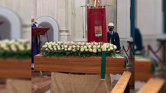 L’ultimo saluto a Michele Megale