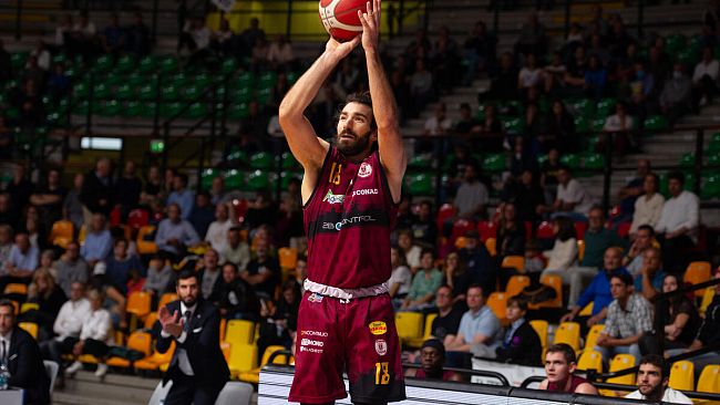 La Pallacanestro Trapani cade contro Cantù. Finisce 88-80 