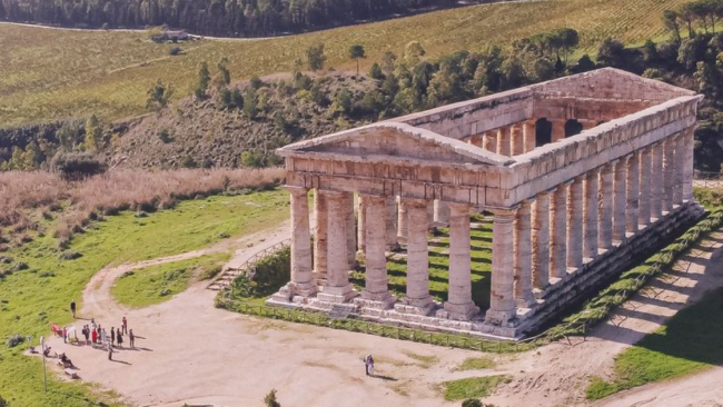 Parco archeologico di Segesta, il 5 gennaio canzoni natalizie nel tempio dorico 