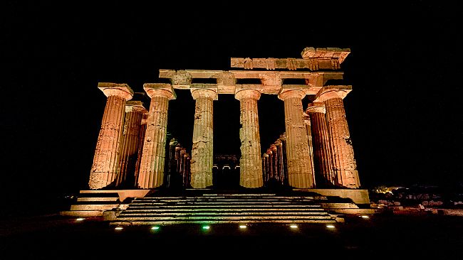 Tra stelle e costellazioni. Osservazioni al telescopio al Parco archeologico di Selinunte