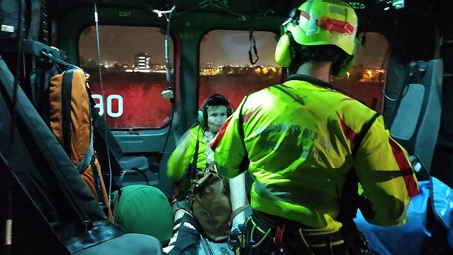 Elicottero dell'Aeronautica Militare recupera escursionista infortunata sull’Isola di Salina