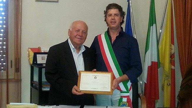 Campobello, Il saluto e il ringraziamento del sindaco Castiglione ai parroci uscenti don Pietro Pisciotta e don Tonino Aguanno.