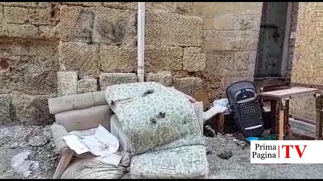VIDEO – Mazara, degrado ed inciviltà nei pressi della Chiesa di San Francesco